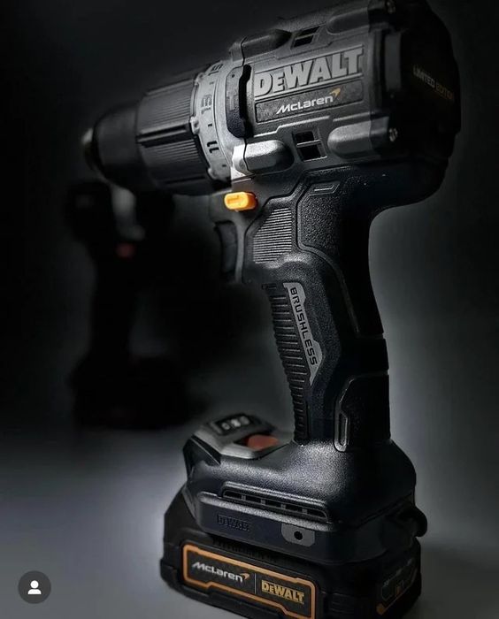 Ударен Винтоверт / Бормашина DeWALT DCD85M McLaren F1  18V / 90Nm