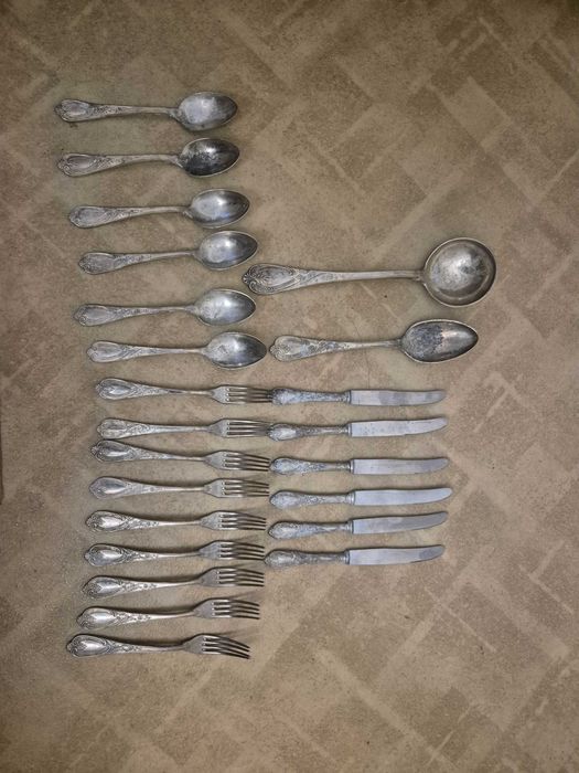 Старинни прибори