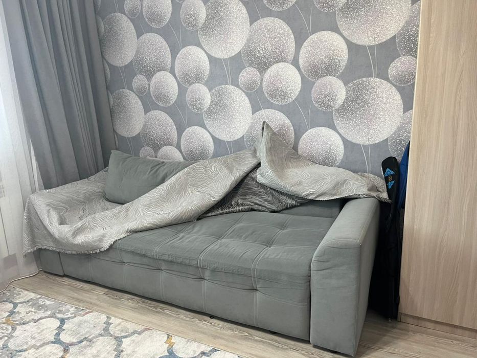 Отдам диван 2*3, самовывоз! Кумисбекова 9/2