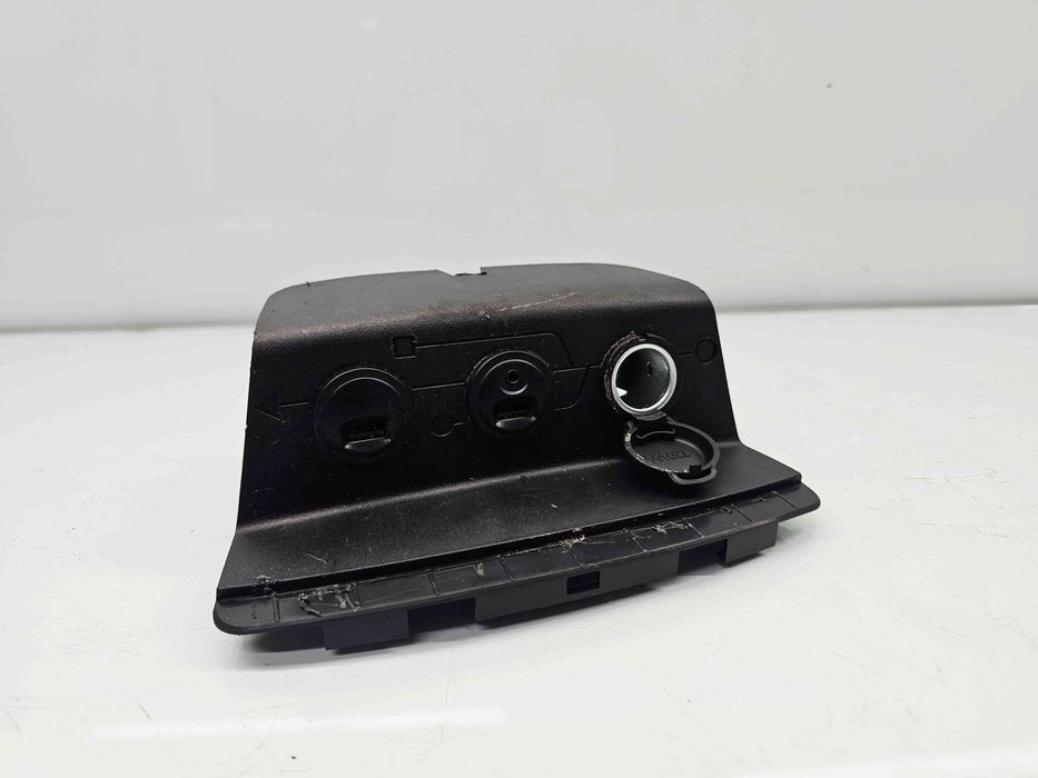 Conector auxiliar USB  PEUGEOT 208 [Fabr 2012-prezent] 9674655377