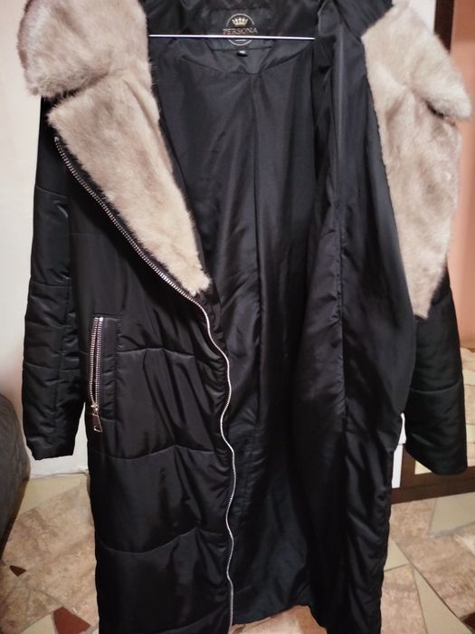 Продам пуховик, в отличном состоянии.