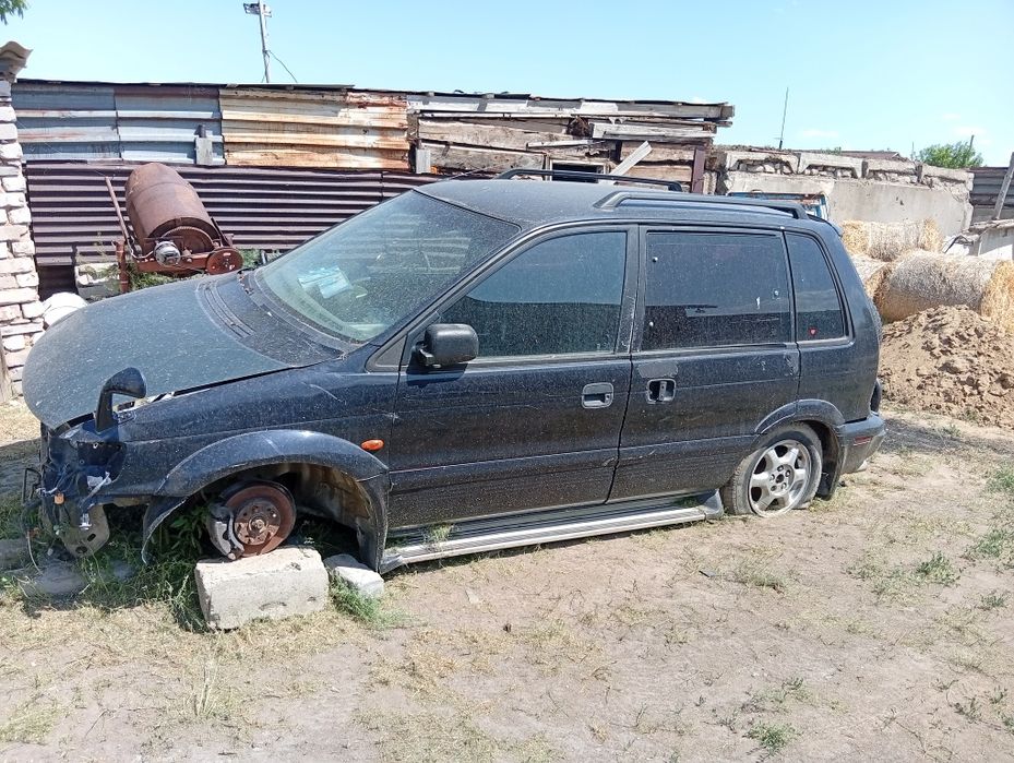 Продам mitsubishi RVR