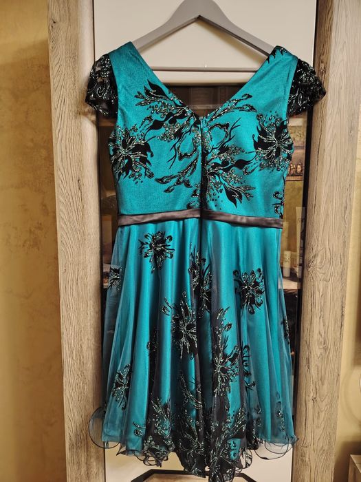 Rochie nouă elegantă de ocazii speciale