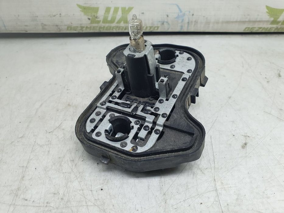 Soclu becuri stop stanga 1k6945257 Volkswagen Golf 5 (2003 - 2009)