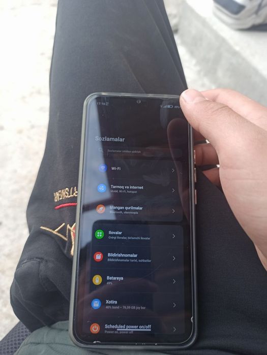 Ajib i10 karobka dak bor toza telefon usta koʻrmagan