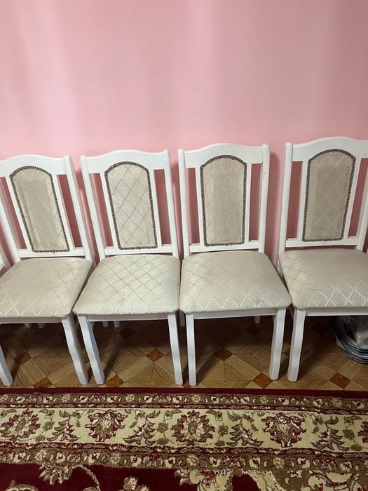 Продам стол с стулья комплек