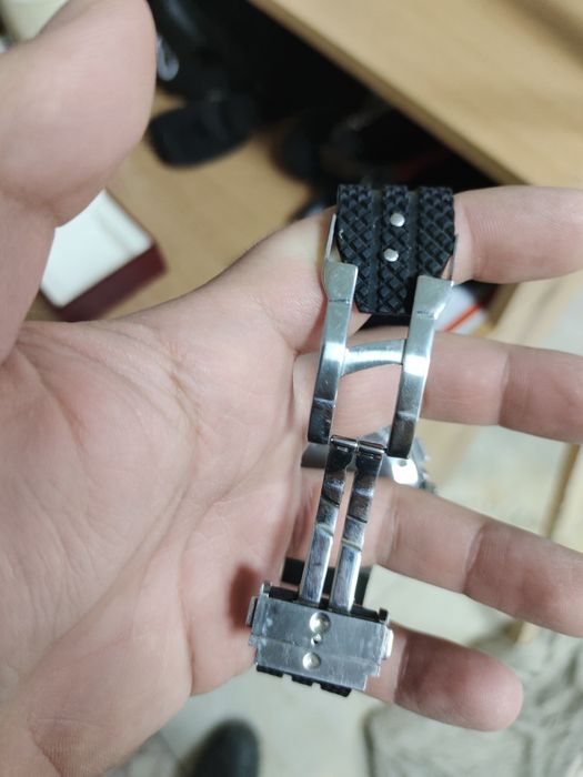 Продается часы Hublot