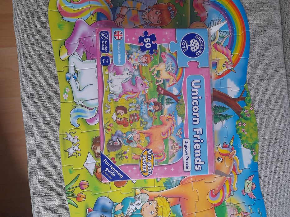 Puzzle unicorn friends
