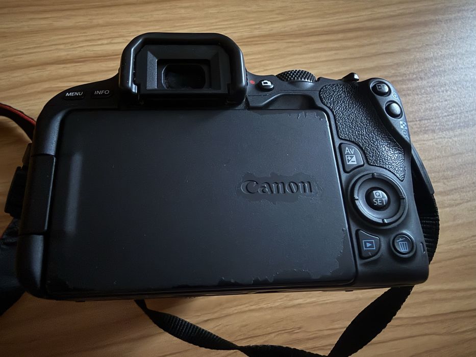 Canon Eos 200D DSLR