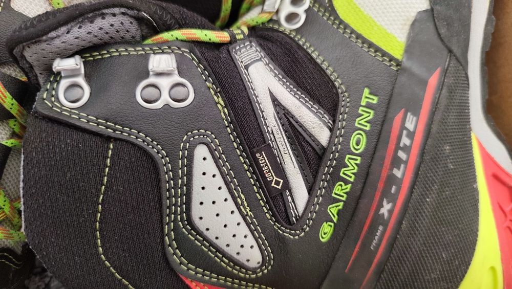 Туристически обувки 42 номер