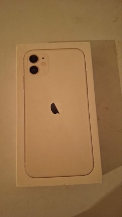 Без гарантии, в хорошем состоянии,  всё работает, ремонт не требуется.