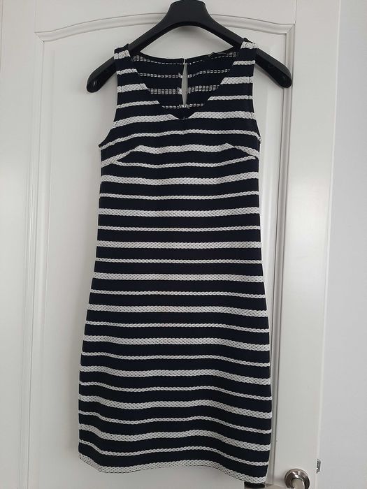 Vand rochii casual , marimea 34\xs