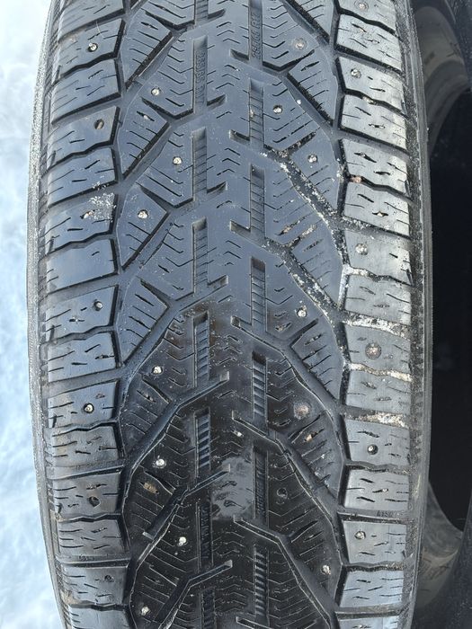 265/65/17 комплект зима