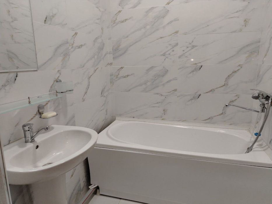 3 xonali uy sotiladi