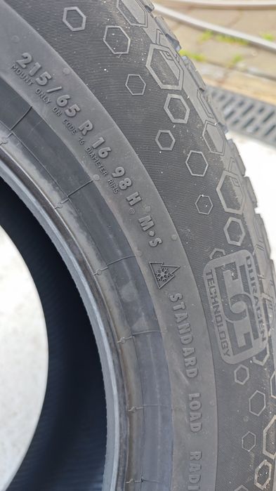 Vand 4 anvelope Duster General Grabber cross
