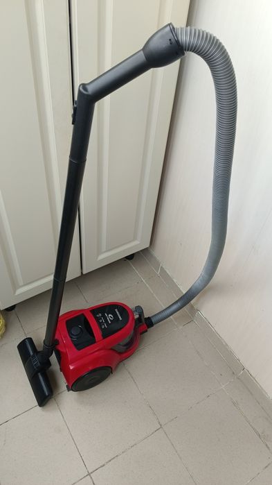 Пылесос Samsung 1600w