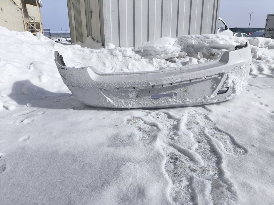 Продам б/у бампер кобальт