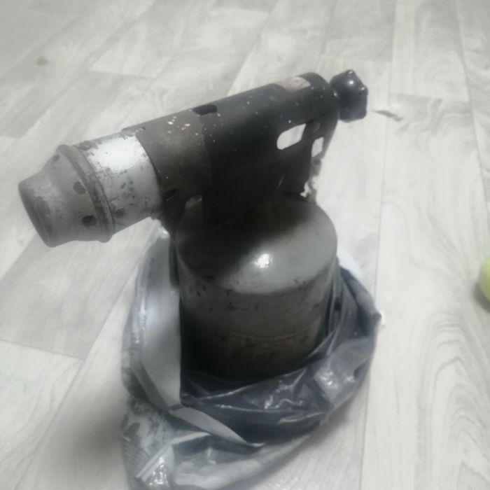 Продам лампу паяльную б/у.