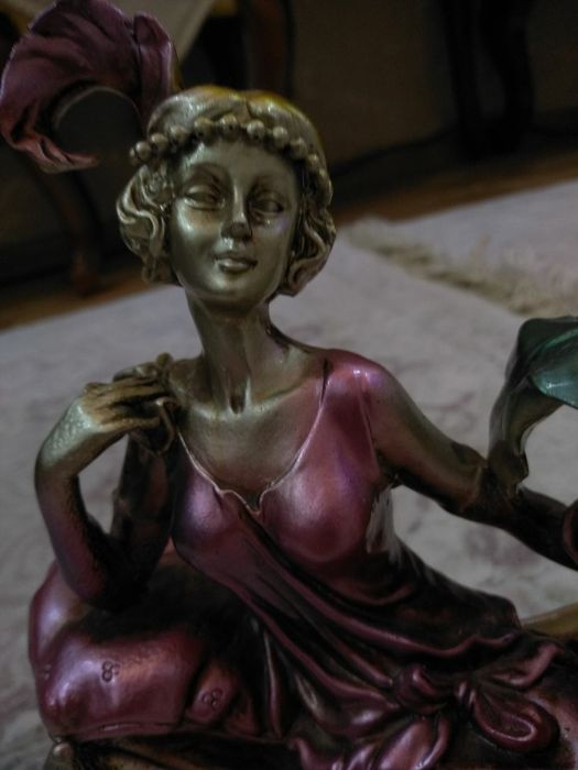 Dekorativni  Fransuz ayol xaykali