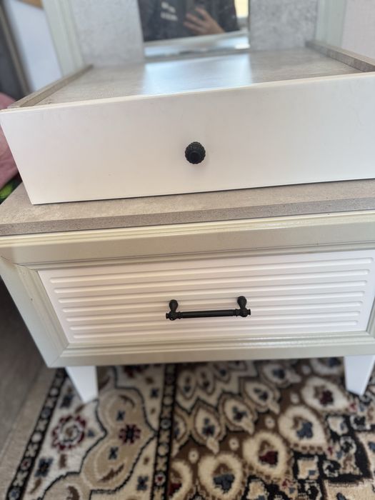 Спальная тумбочки вместе сатылады