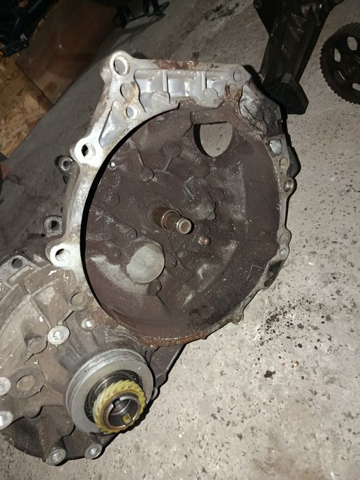 Блок двигателя дизель 2.4 без головки