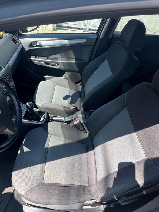 Opel Astra H 1.6 Benzina 105 Cp