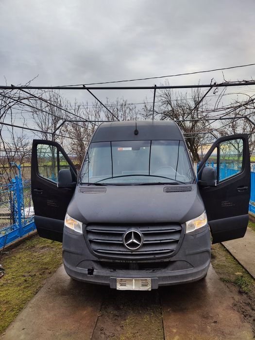 Mercedes Benz Sprinter