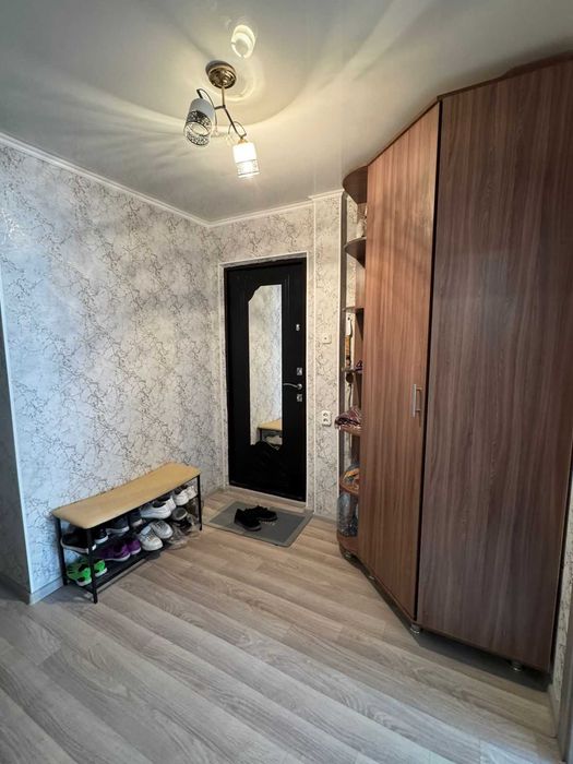 продается 3 комн кв р-н Ремзавод