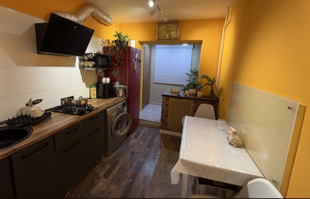 Метро Ойбек, 28кв², 1/4/4, ипотека, евроремонт, (Шерали  116652)