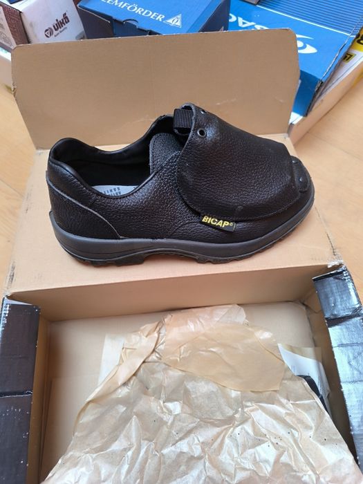 Încălțări de munca( de protecție)