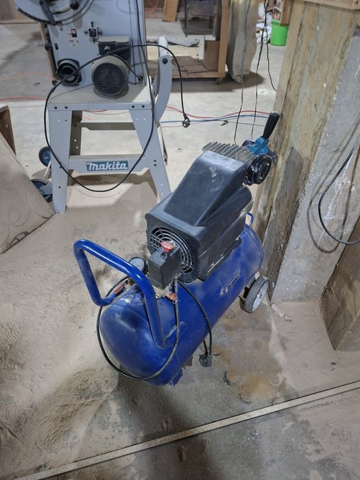 Срочно продаеться Компрессор