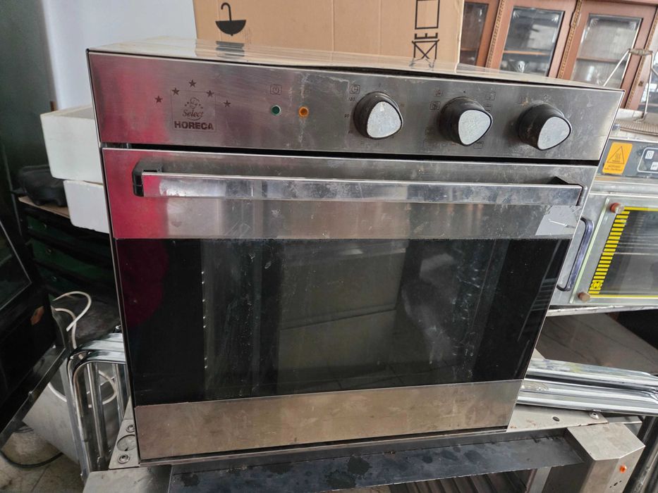 Cuptor convectie, Aragaz cu 4-6 ochiuri, electric sau gaz, cu banc in