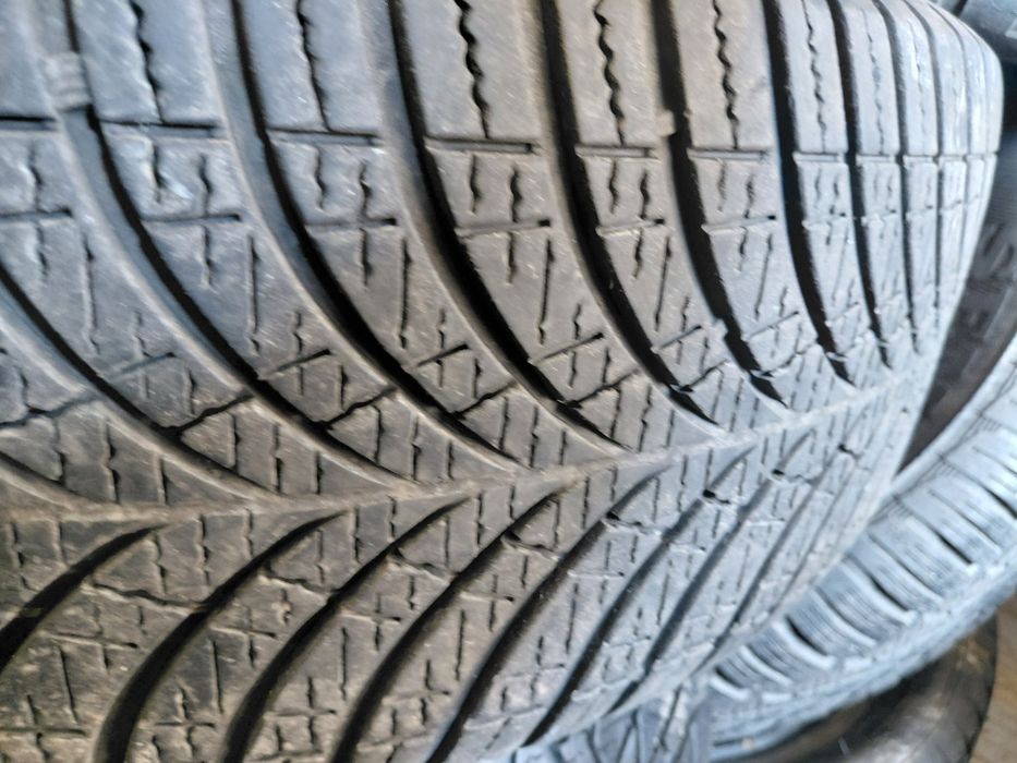 225/60/18" Goodyear 4бр.гуми.дот2023