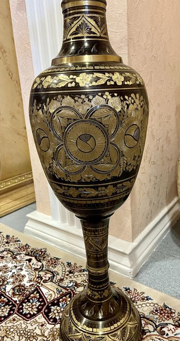 Ваза напольная, латунь, ручная работа, высота 1 м. СРОЧНО!