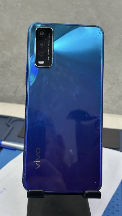 Vivo Y20, виво У20