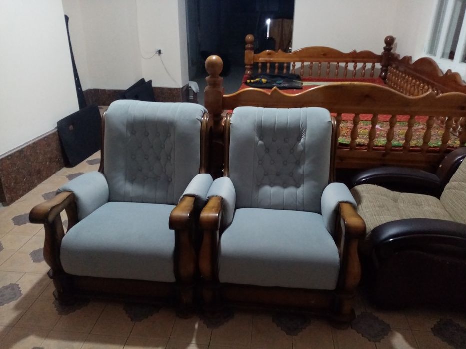 Рестоврация мягкой мебелы и обивка и ремонт