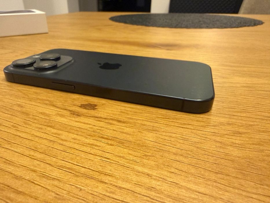 iPhone 15 Pro 128 GB Blue Titanium