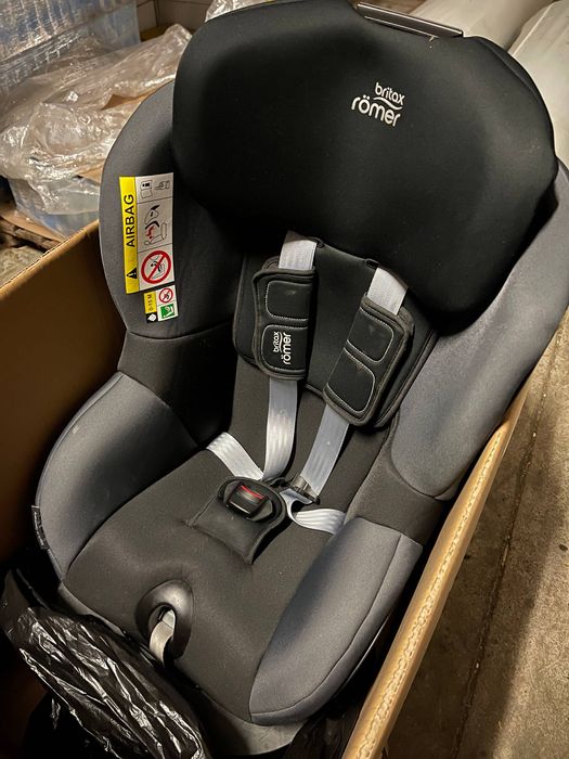 Vând scaun auto Britax Dualfix M i-Size