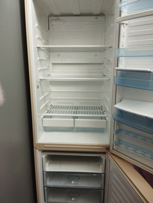 Холодильник Vestfrost