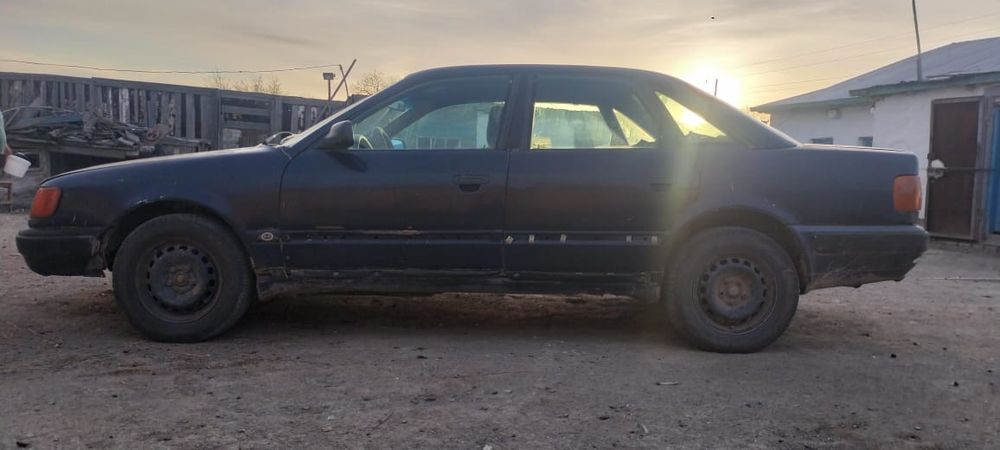 продам Ауди 100 с4