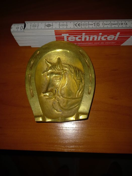 Пепелник и Гилотина за пури