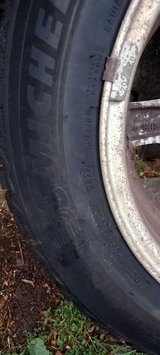 Michelin cu ținte/cuie 185 65 15 92 XL  225 45 17 si 165 70 14