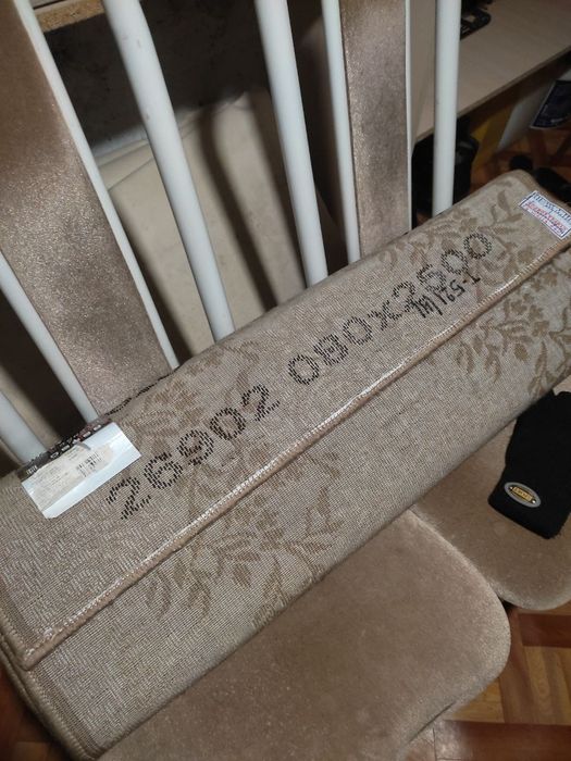 Продам гитару, ковёр, телефон