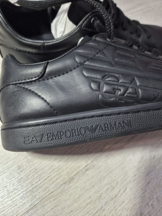 Adidași armani EA7