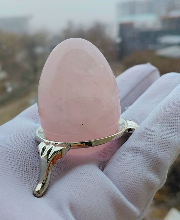 Фигурки Яйцо из натуральных камней. Розовый кварц.