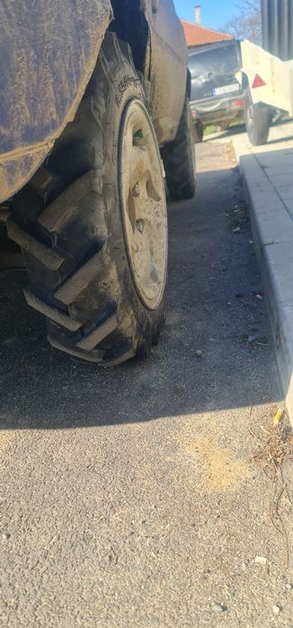 Тракторни гуми 6.50 80 15 с джанти 5х139.7 15