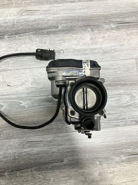 Мерседес w202 w124 дроссель заслонка м111 2.2