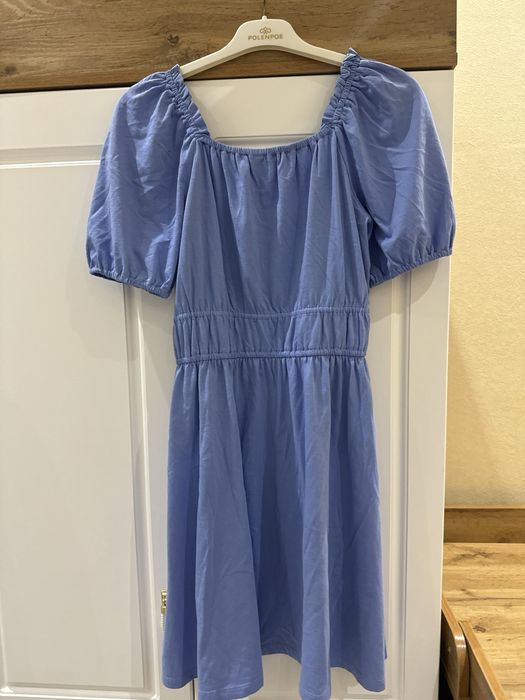 платья синяя и розовая