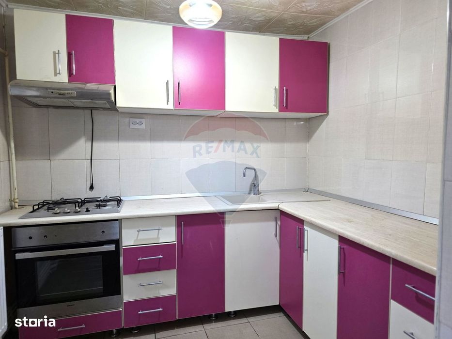 Casă / Vilă cu 6 camere de vânzare în zona Mihai Viteazu