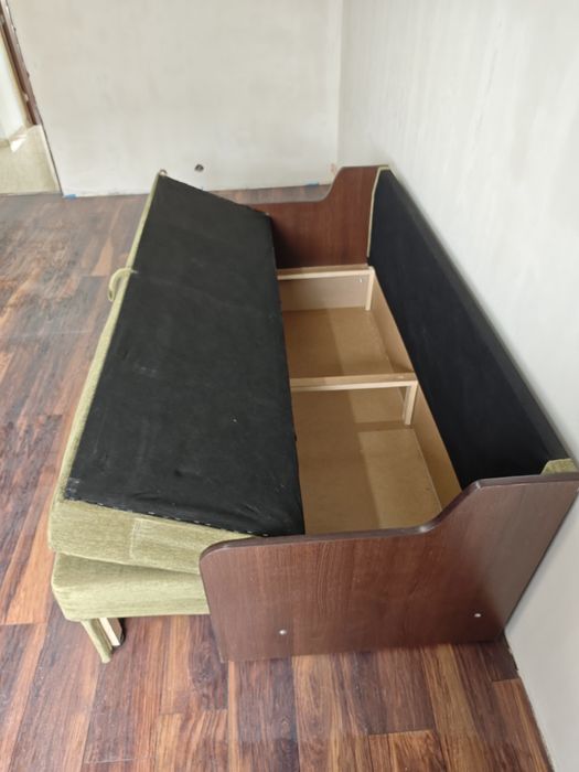 Ocazie Vând Urgent Canapea extensibilă